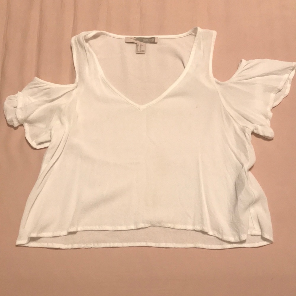 Cold shoulder crop top